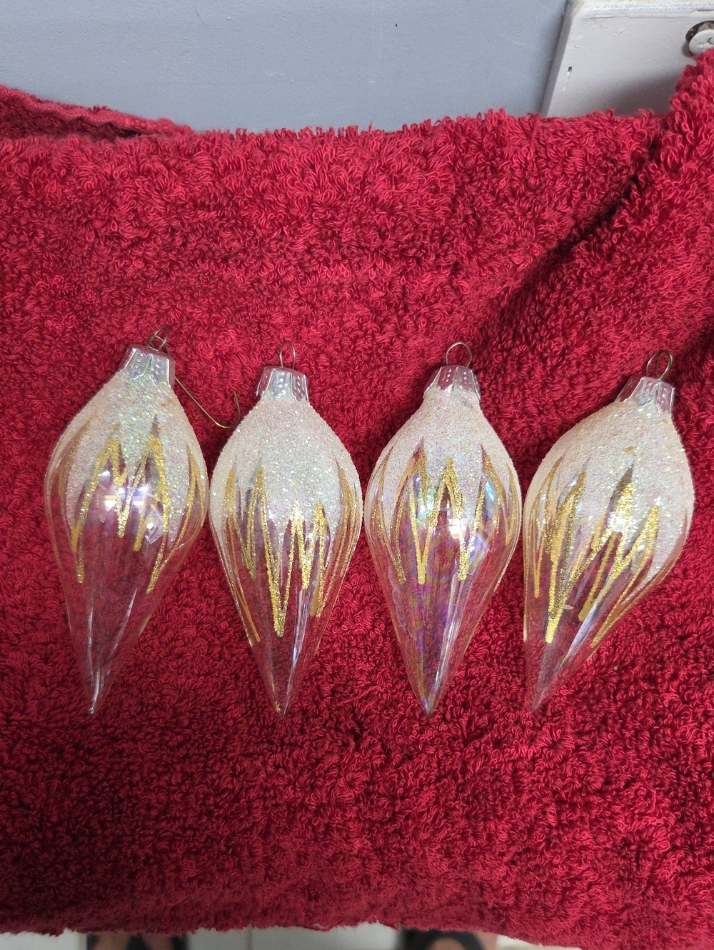 Vintage Glass Teardrop Christmas Ornaments - White & Gold Holiday Décor